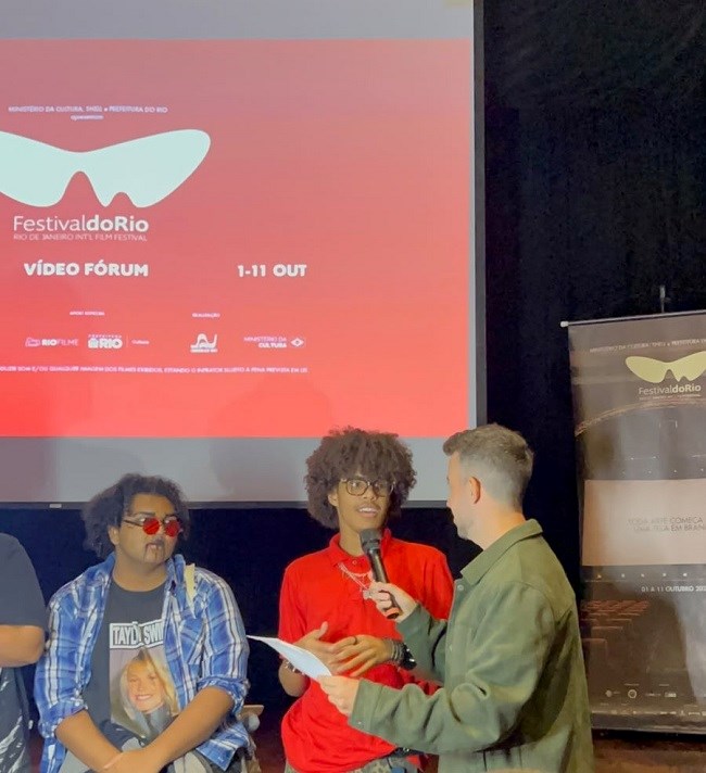 Filme de jovens do CRJ São Pedro é exibido no Festival de Cinema do Rio